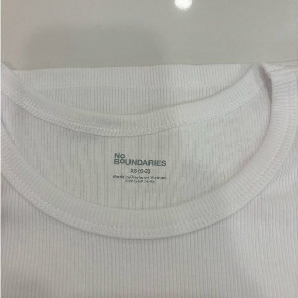 No Boundaries White Ribbed Tee XS - Picture 2 of 2